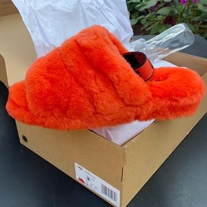 UGG Fluff Yeah Slippers / New In Box / 8W